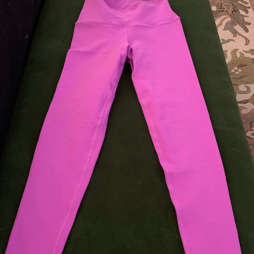 ALO 7/8 Airbrush Electric Violet Leggings ~ Sz SM!